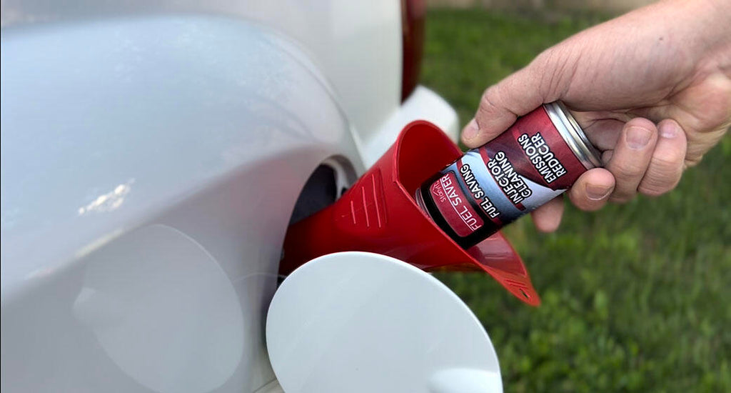 Aditivo potenciador de motor y para ahorro de combustible