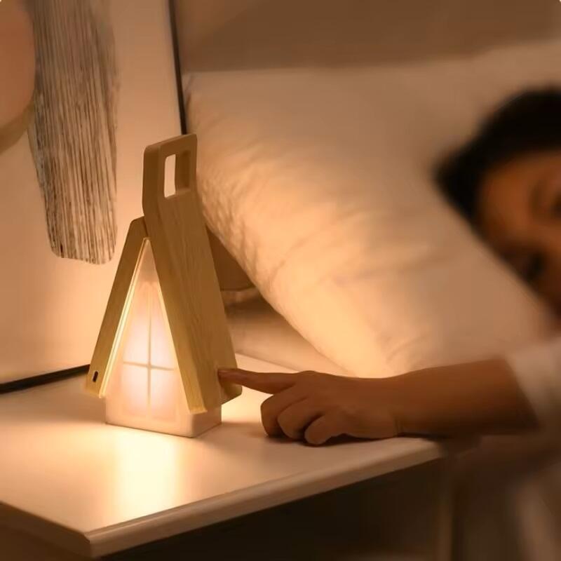 Lámpara de mesa plegable con forma de casa