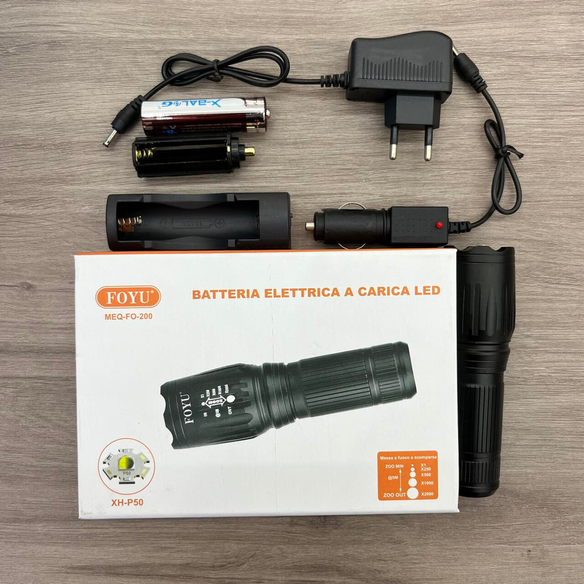 Linterna LED XH-P50