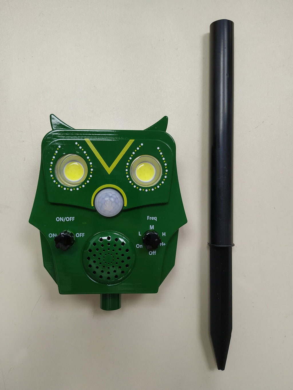 Ahuyentador solar inteligente por ultrasonido con sensor de movimiento