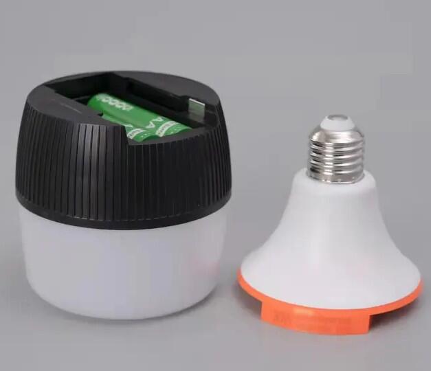 Bombilla Recargable Sensor de Mano y Agua