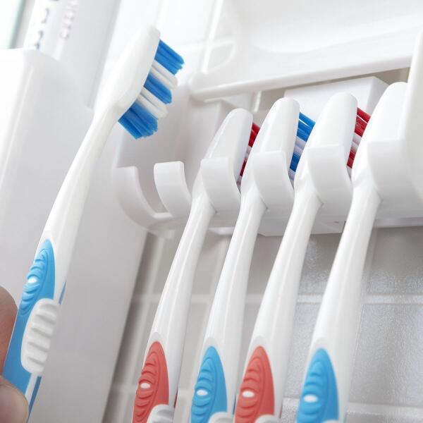 Dispensador de Pasta Dental con Soporte para Cepillos