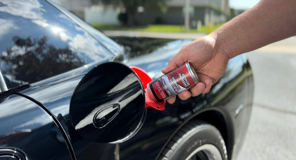 Aditivo potenciador de motor y para ahorro de combustible