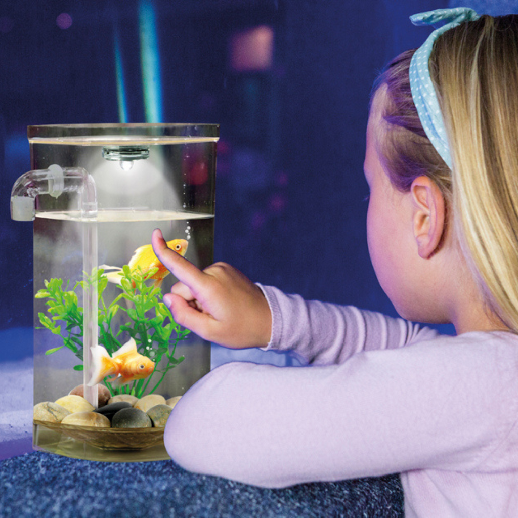 Acuario con Sistema de Limpieza Integrado y Luz LED